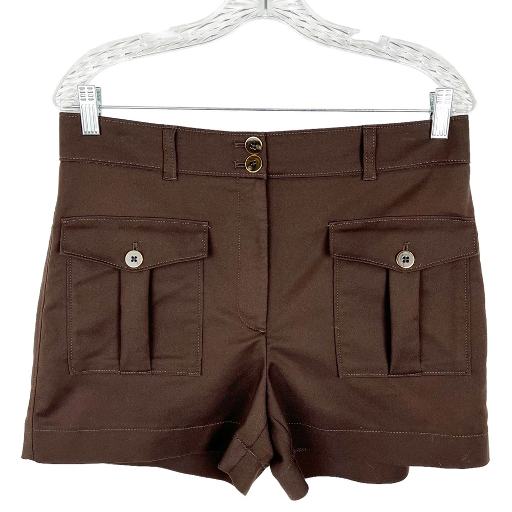 White blouse black market brown & gold the 4” high rise pocket front short